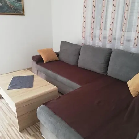 Apartma Valbandon *