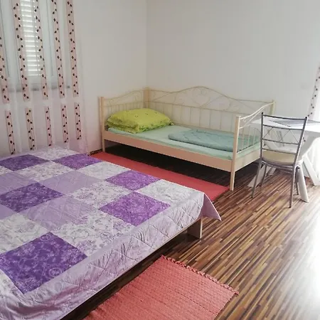 Apartma Valbandon Appartamento